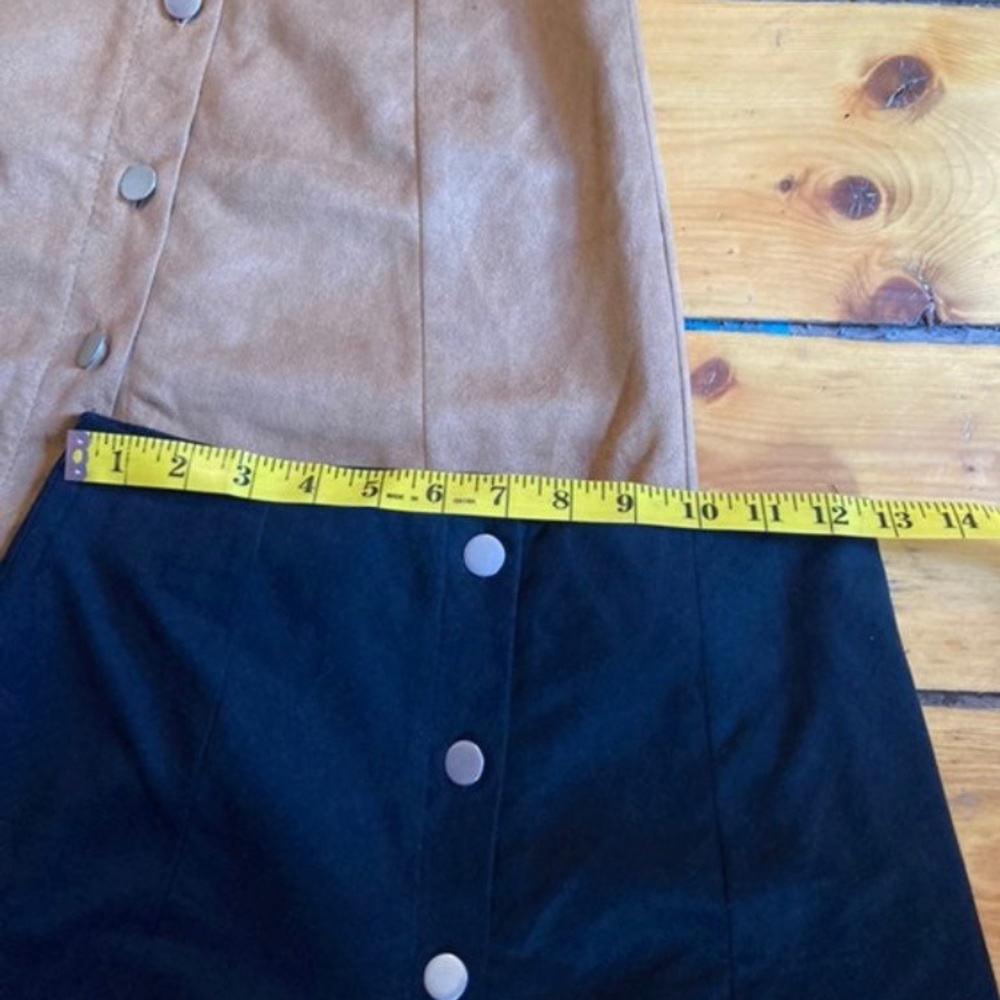 Matching skirts - Picture 4 of 5